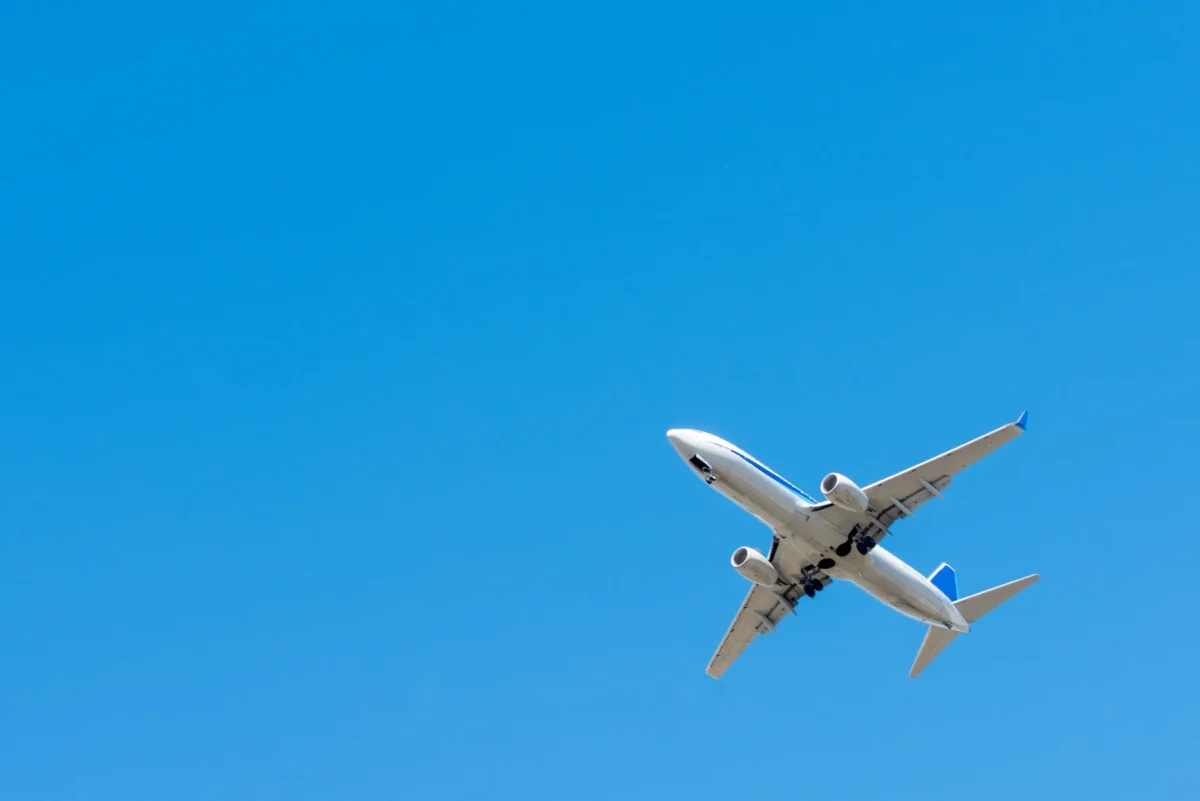 旅行に行くための飛行機